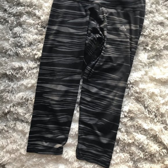 Adidas cropped tights for yoga, gym, bike, running - Picture 3 of 7